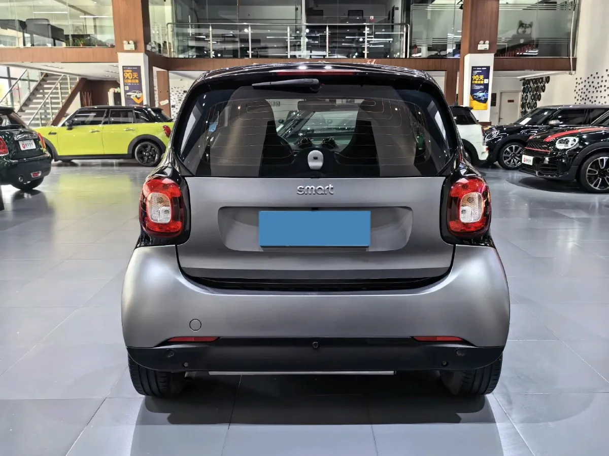 2019 Smart smart fortwo 0.9T 90HP L3 6DCT,autocango,china used car exporter,china ev exporter,chinese used car exporter,chinese used ev exporter