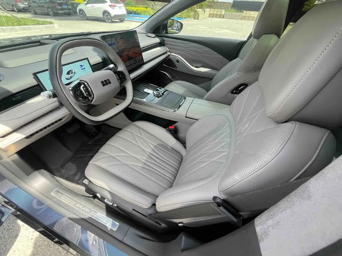2025 Geely Galaxy Starshine 8 1.5T 163HP L4 3DHT PHEV 27.69KWH,autocango,china used car exporter,china ev exporter,chinese used car exporter,chinese used ev exporter