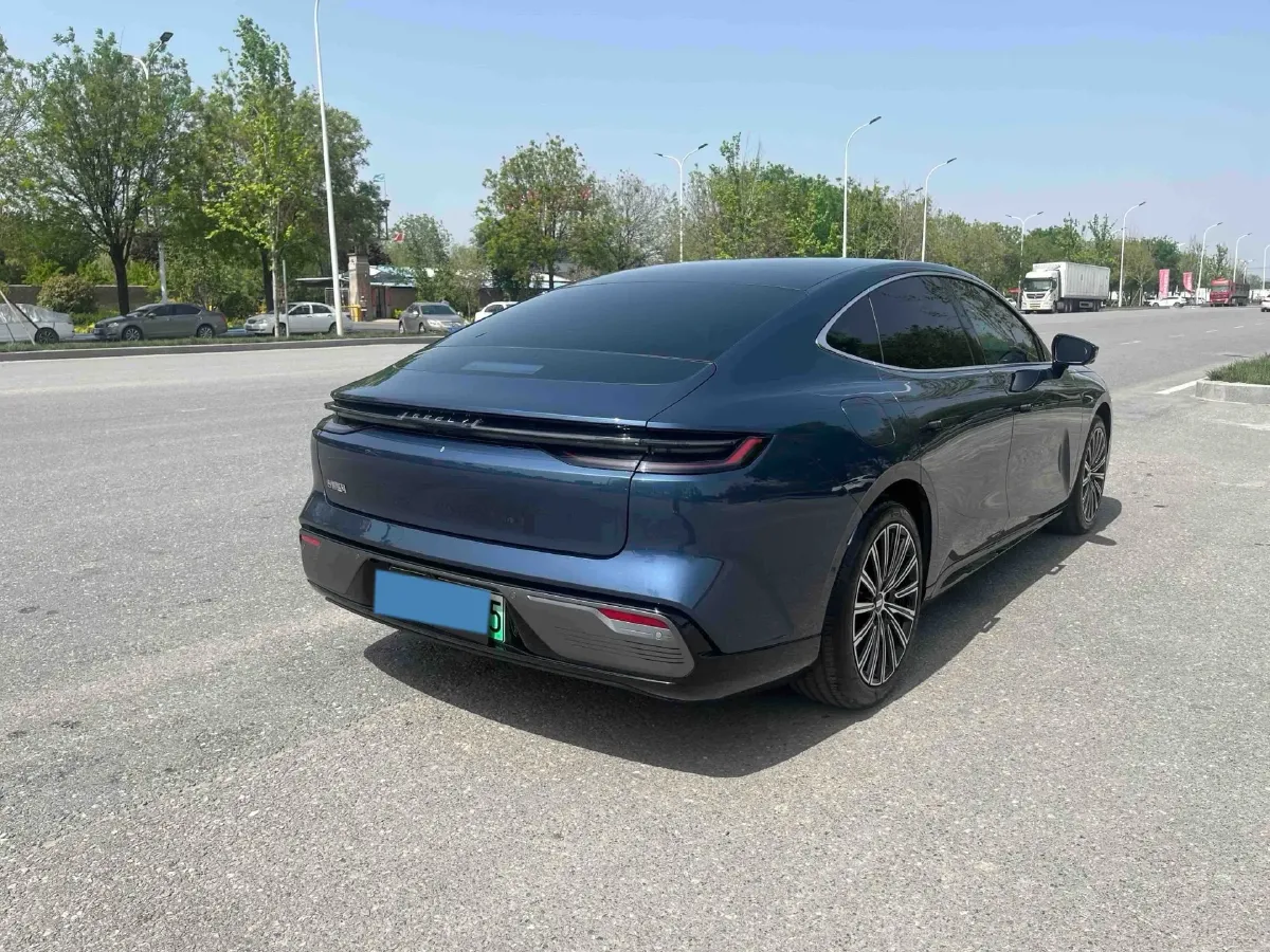 2025 Geely Galaxy Starshine 8 1.5T 163HP L4 3DHT PHEV 27.69KWH,autocango,china used car exporter,china ev exporter,chinese used car exporter,chinese used ev exporter