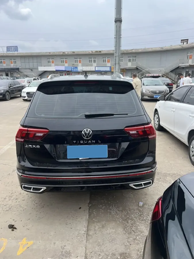 2025 Volkswagen Tiguan L 2.0T 186HP L4 7DCT,autocango,china used car exporter,china ev exporter,chinese used car exporter,chinese used ev exporter