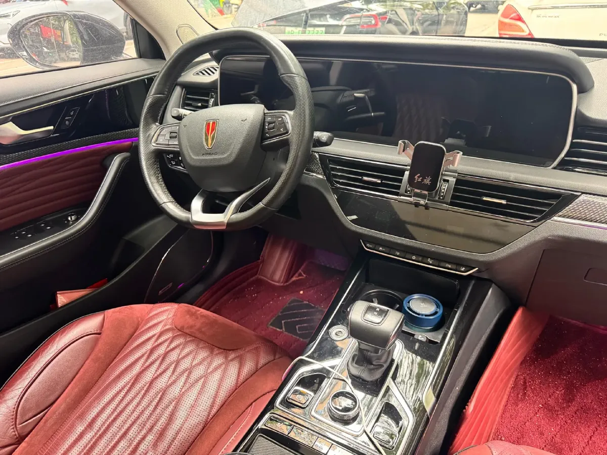 2022 HongQi HS5 2.0T 224HP L4 6AT,autocango,china used car exporter,china ev exporter,chinese used car exporter,chinese used ev exporter