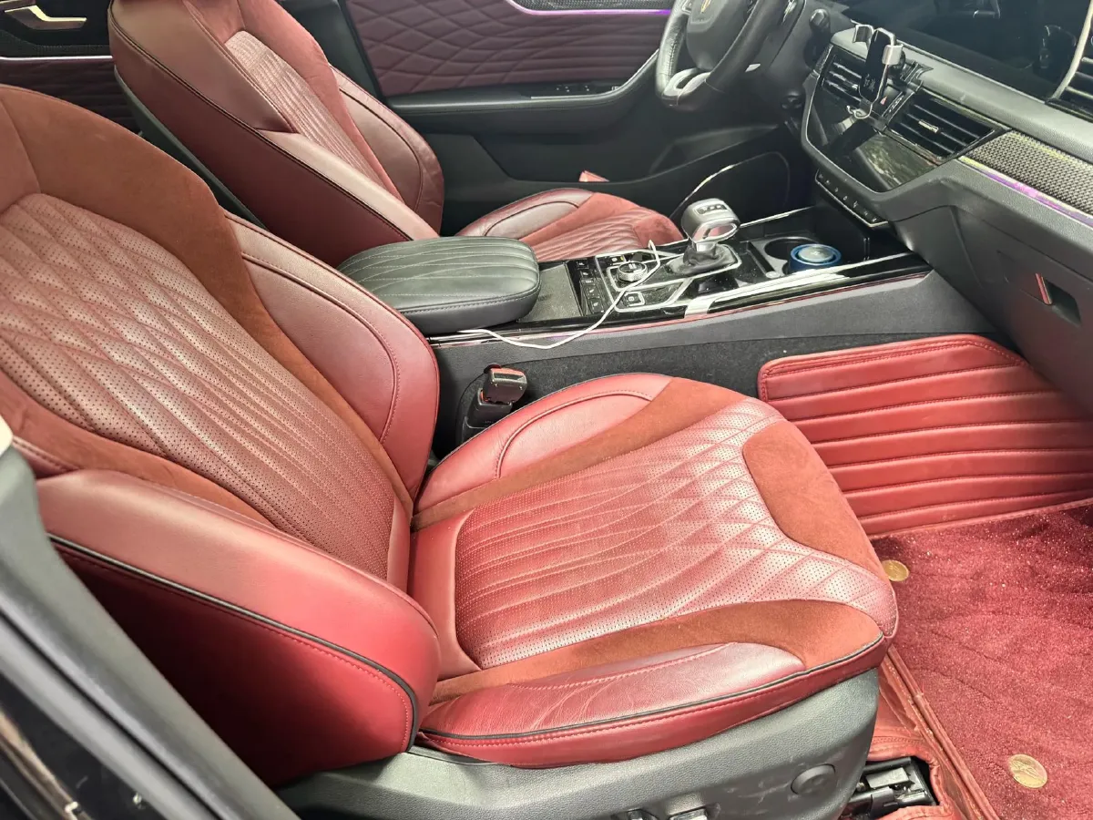 2022 HongQi HS5 2.0T 224HP L4 6AT,autocango,china used car exporter,china ev exporter,chinese used car exporter,chinese used ev exporter