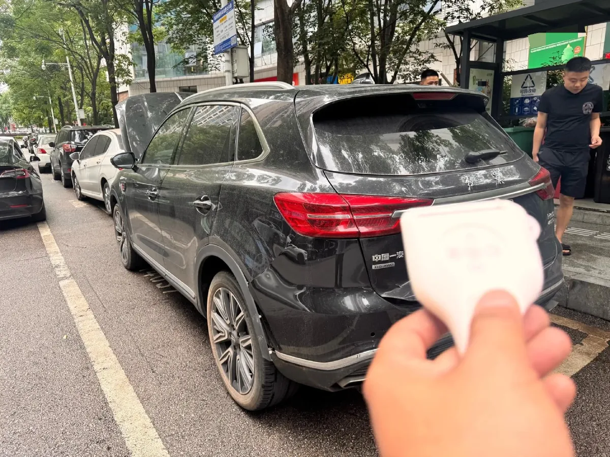 2022 HongQi HS5 2.0T 224HP L4 6AT,autocango,china used car exporter,china ev exporter,chinese used car exporter,chinese used ev exporter