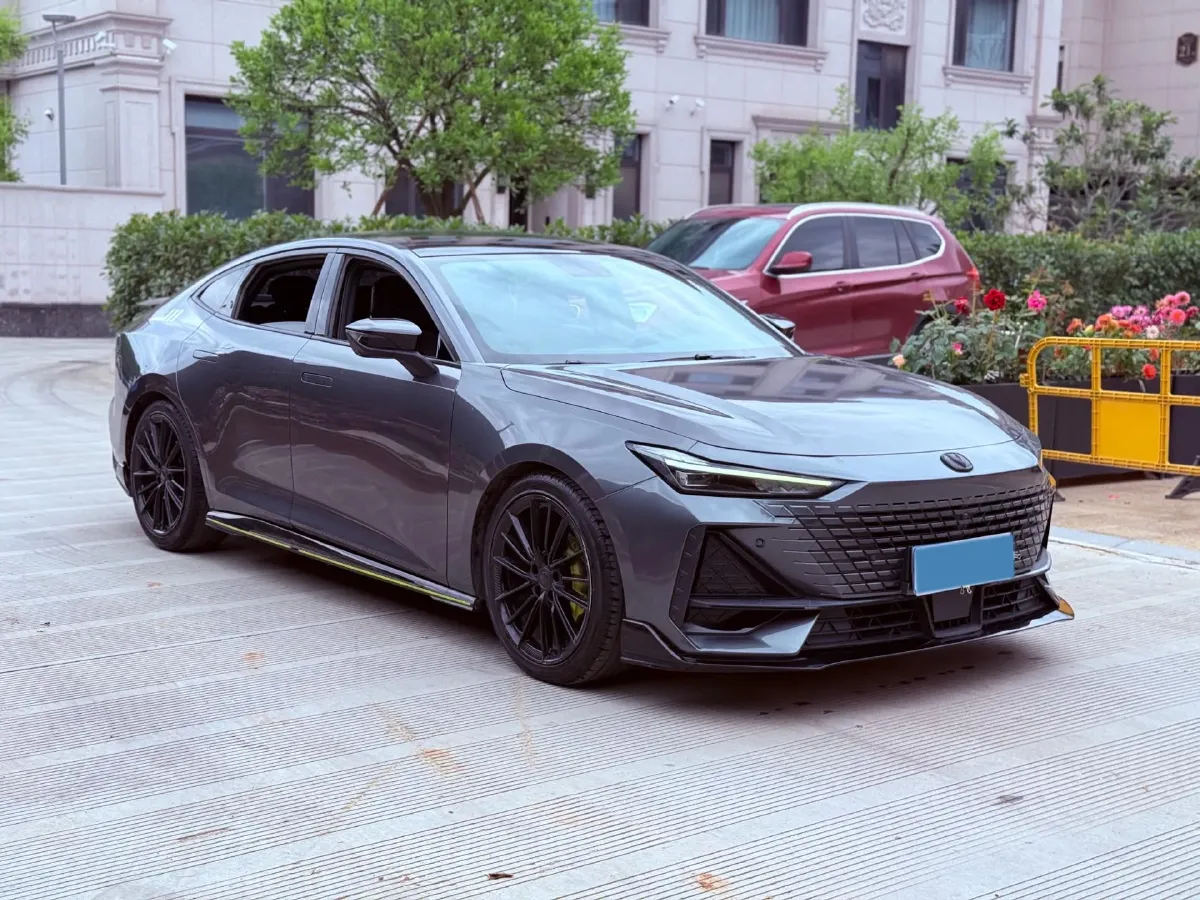 2022 ChangAn UNI-V 1.5T 188HP L4 7DCT,autocango,china used car exporter,china ev exporter,chinese used car exporter,chinese used ev exporter