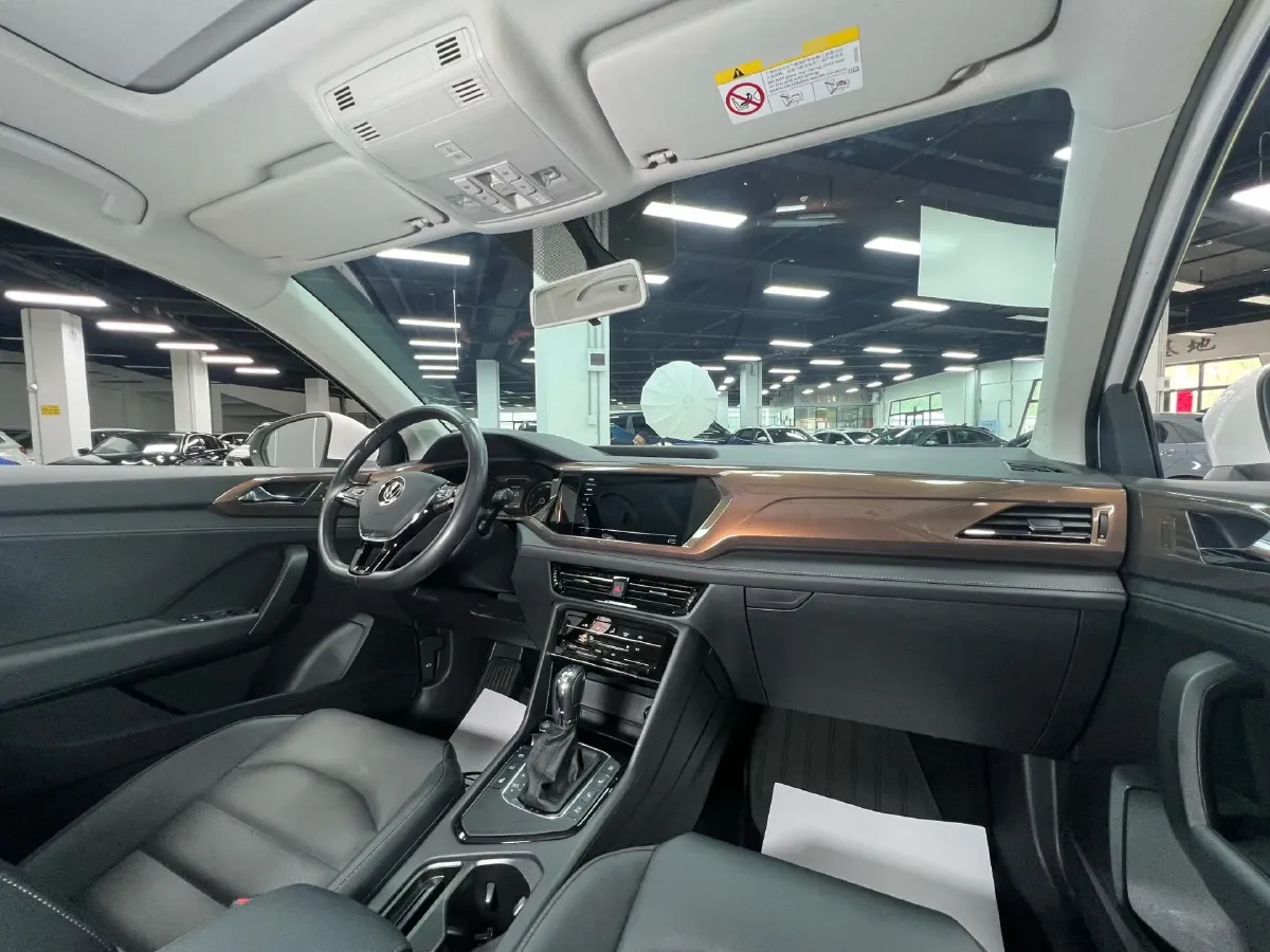 2021 Volkswagen Tharu 1.4T 150HP L4 7DCT,autocango,china used car exporter,china ev exporter,chinese used car exporter,chinese used ev exporter