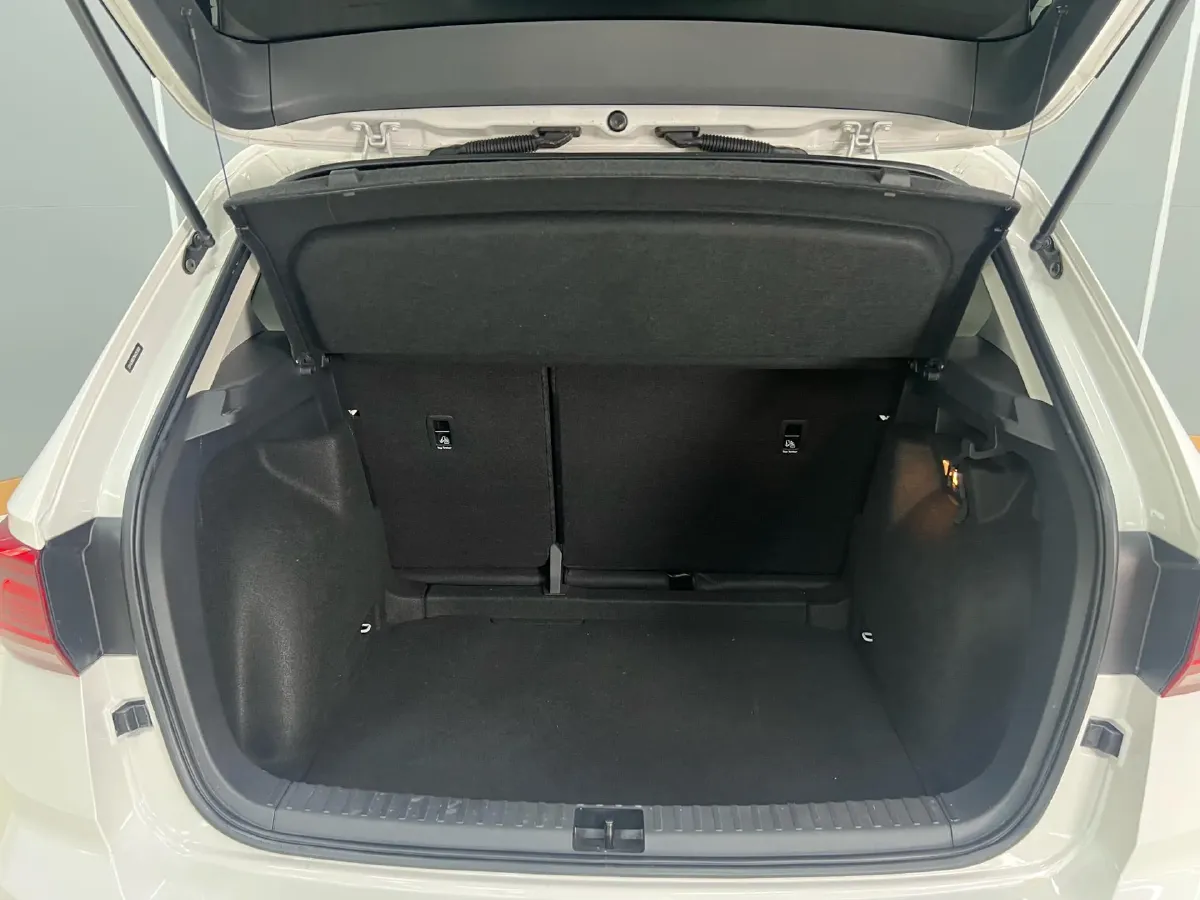2021 Volkswagen Tharu 1.4T 150HP L4 7DCT,autocango,china used car exporter,china ev exporter,chinese used car exporter,chinese used ev exporter