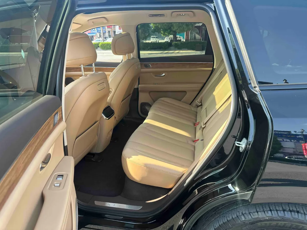 2024 AITO AITO M7 1.5T 152HP L4 REEV 38.5KWH,autocango,china used car exporter,china ev exporter,chinese used car exporter,chinese used ev exporter