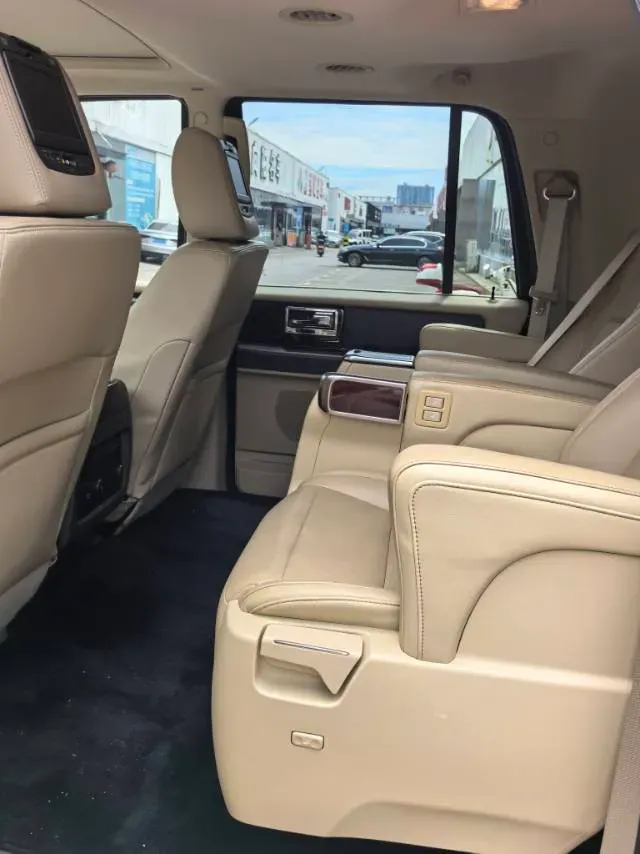 2016 Lincoln Navigator 3.5T 355HP V6 6AT,autocango,china used car exporter,china ev exporter,chinese used car exporter,chinese used ev exporter