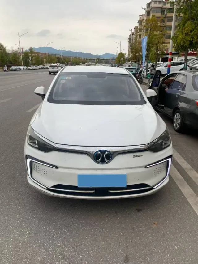 2018 BeiJing Auto EU5 BEV 53.66KWH,autocango,china used car exporter,china ev exporter,chinese used car exporter,chinese used ev exporter