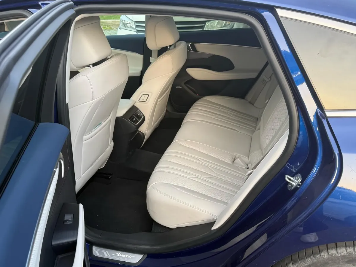 2023 Buick Larcosse 2.0T 237HP L4 9AT,autocango,china used car exporter,china ev exporter,chinese used car exporter,chinese used ev exporter