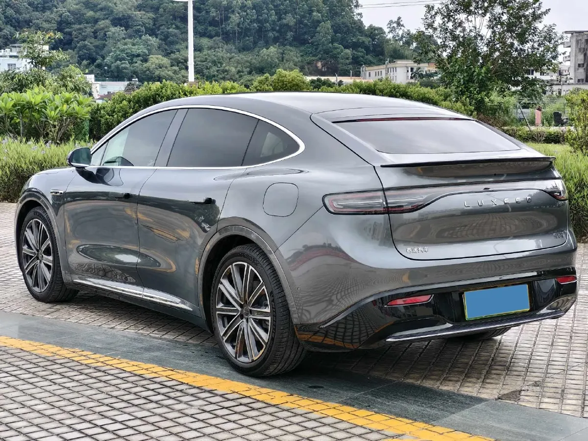 2025 Luxeed R7 REEV 156HP REEV 37KWH,autocango,china used car exporter,china ev exporter,chinese used car exporter,chinese used ev exporter