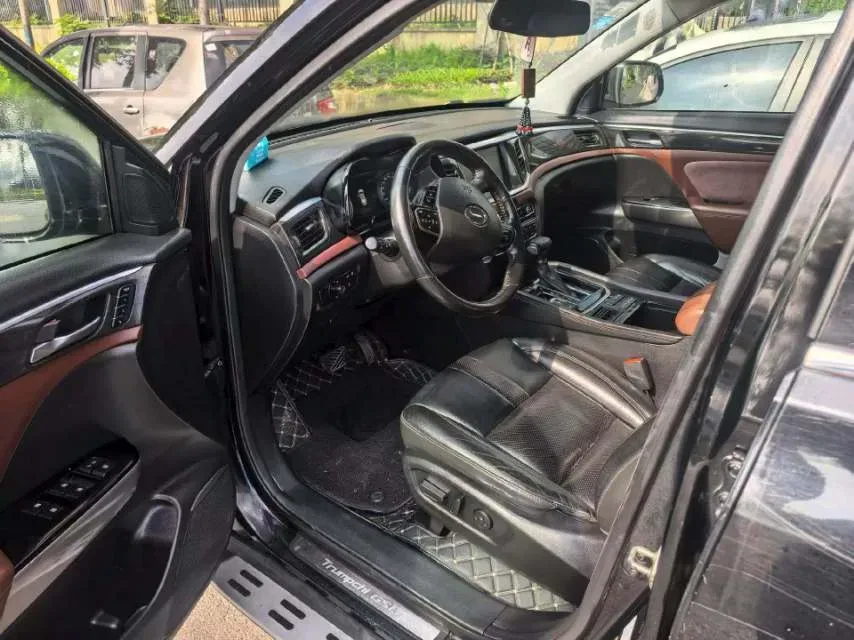 2017 GAC Trumpchi GS8 2.0T 201HP L4 6AT,autocango,china used car exporter,china ev exporter,chinese used car exporter,chinese used ev exporter