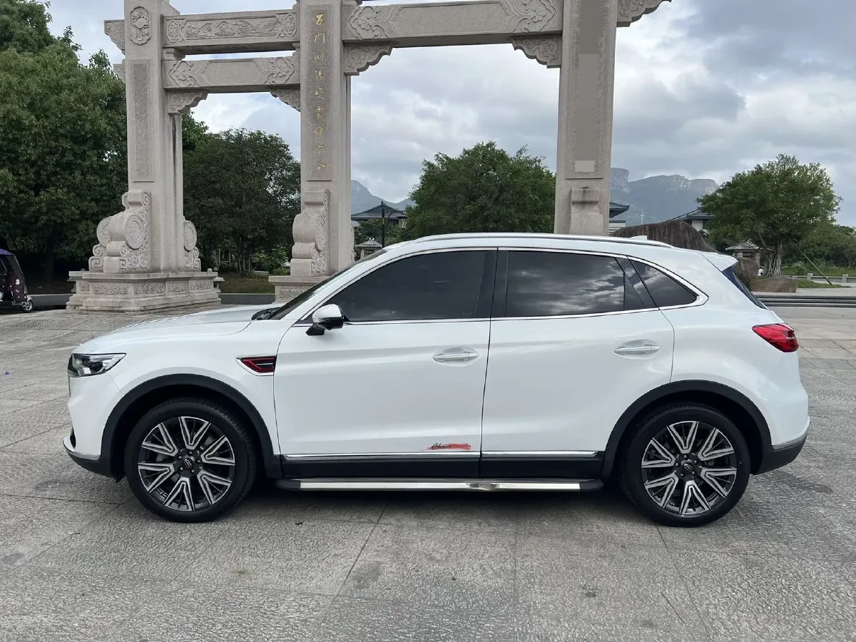 2022 HongQi HS5 2.0T 224HP L4 6AT,autocango,china used car exporter,china ev exporter,chinese used car exporter,chinese used ev exporter
