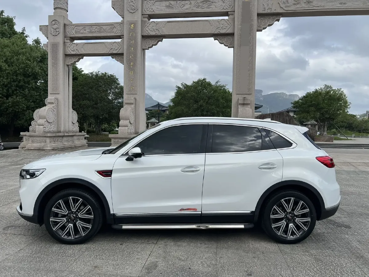 2022 HongQi HS5 2.0T 224HP L4 6AT,autocango,china used car exporter,china ev exporter,chinese used car exporter,chinese used ev exporter