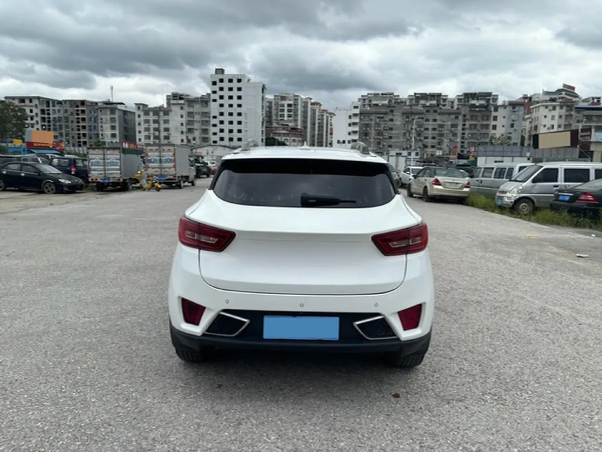 2017 Zotye T300 1.5L 112HP L4 5MT,autocango,china used car exporter,china ev exporter,chinese used car exporter,chinese used ev exporter
