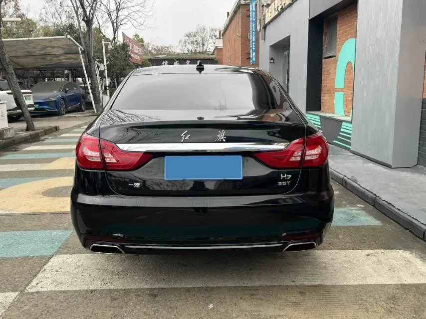 2018 HongQi H7 2.0T 204HP L4 6AT,autocango,china used car exporter,china ev exporter,chinese used car exporter,chinese used ev exporter