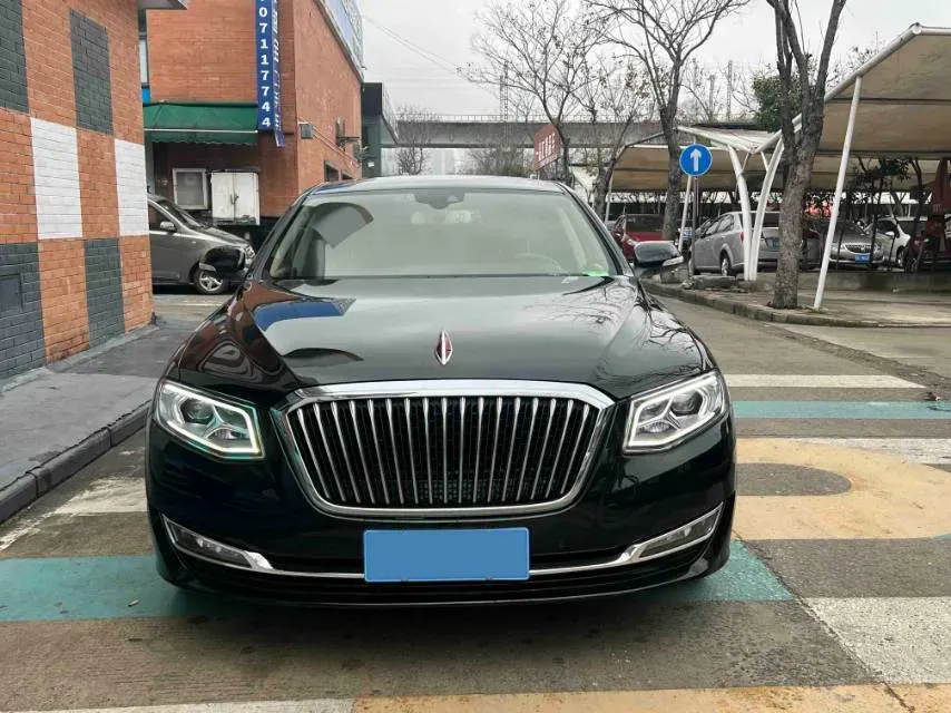 2018 HongQi H7 2.0T 204HP L4 6AT,autocango,china used car exporter,china ev exporter,chinese used car exporter,chinese used ev exporter