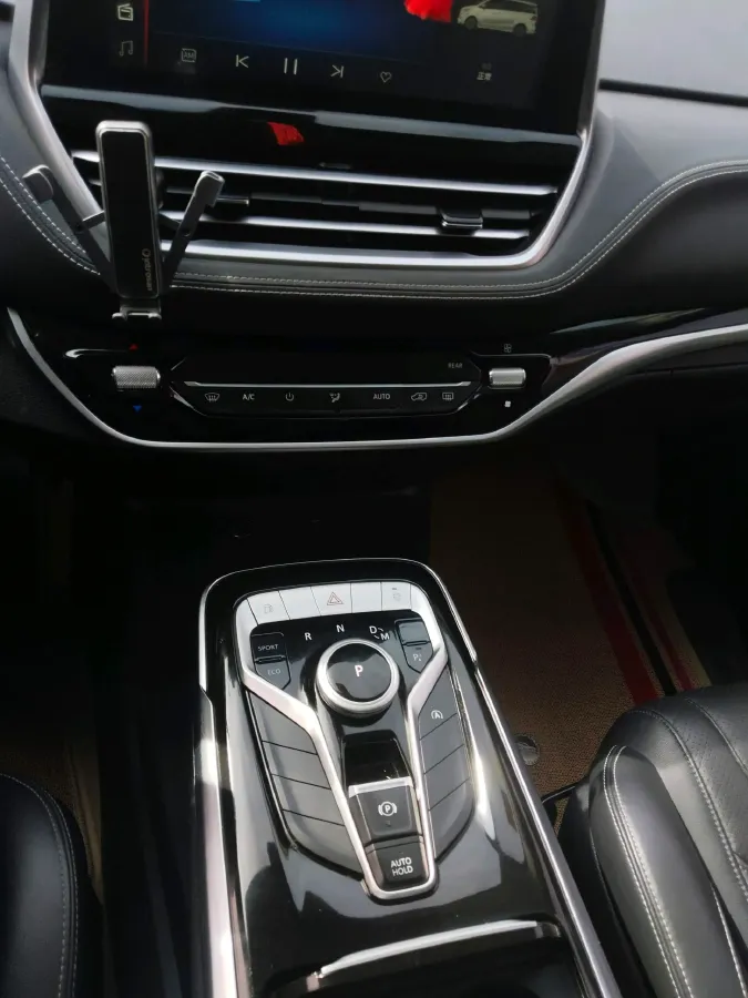 2020 MAXUS G20 2.0T 224HP L4 8AT,autocango,china used car exporter,china ev exporter,chinese used car exporter,chinese used ev exporter