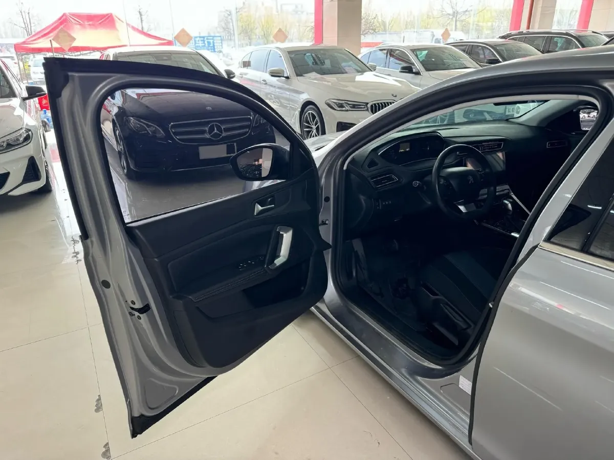2018 Peugeot 308 1.6L 117HP L4 6AT,autocango,china used car exporter,china ev exporter,chinese used car exporter,chinese used ev exporter