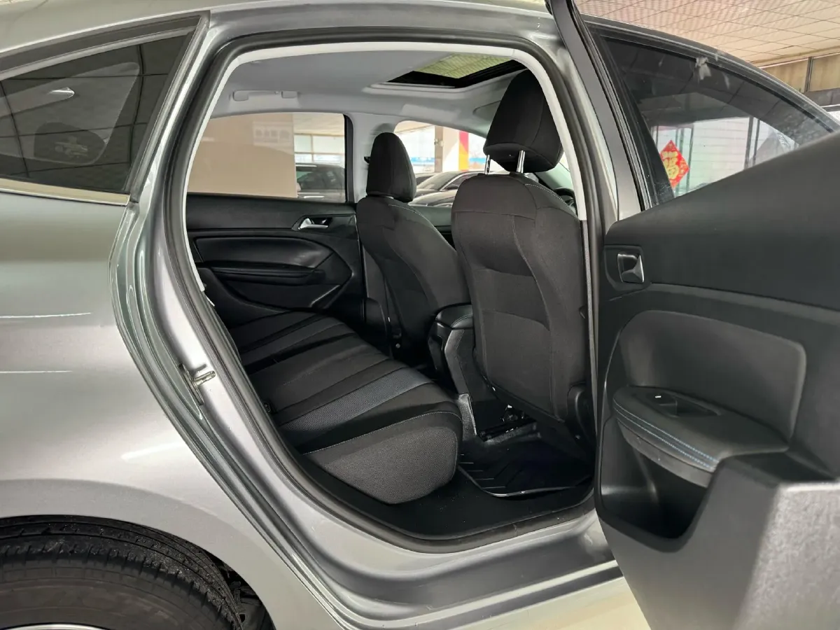2018 Peugeot 308 1.6L 117HP L4 6AT,autocango,china used car exporter,china ev exporter,chinese used car exporter,chinese used ev exporter