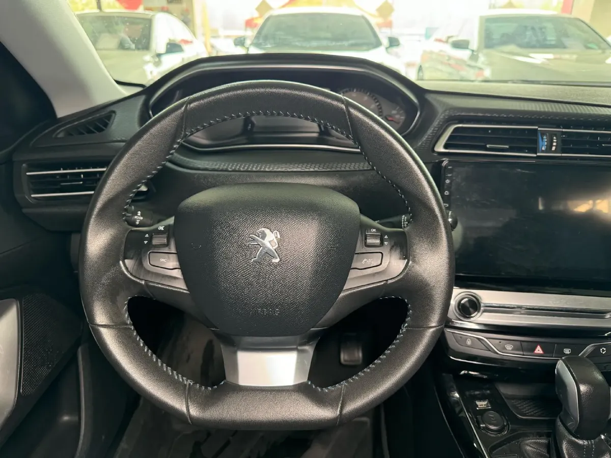 2018 Peugeot 308 1.6L 117HP L4 6AT,autocango,china used car exporter,china ev exporter,chinese used car exporter,chinese used ev exporter