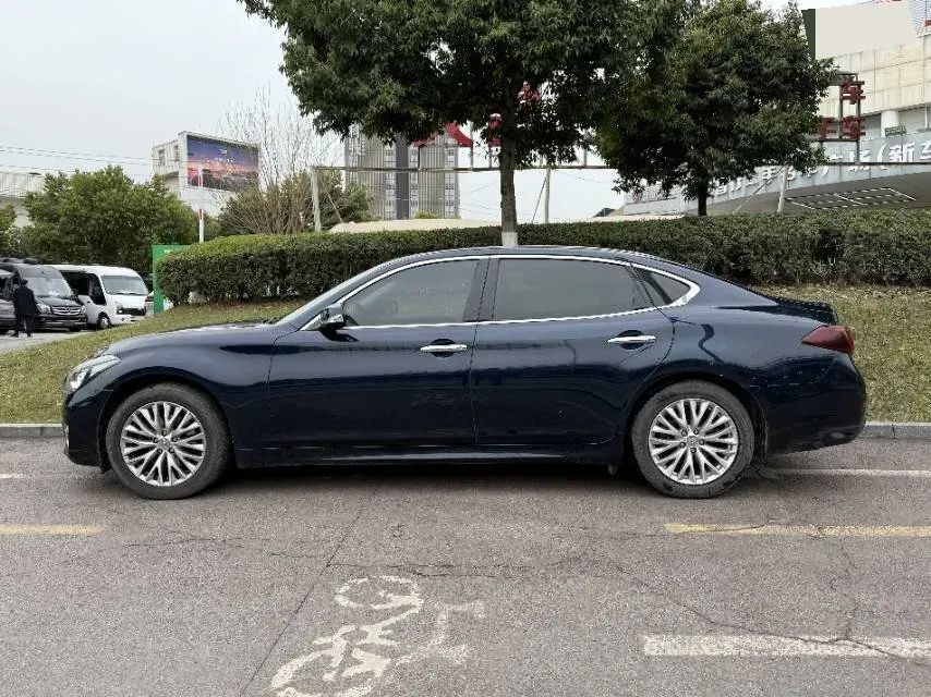 2019 Alfa Romeo Giulia 2.0T 280HP L4 8AT,autocango,china used car exporter,china ev exporter,chinese used car exporter,chinese used ev exporter