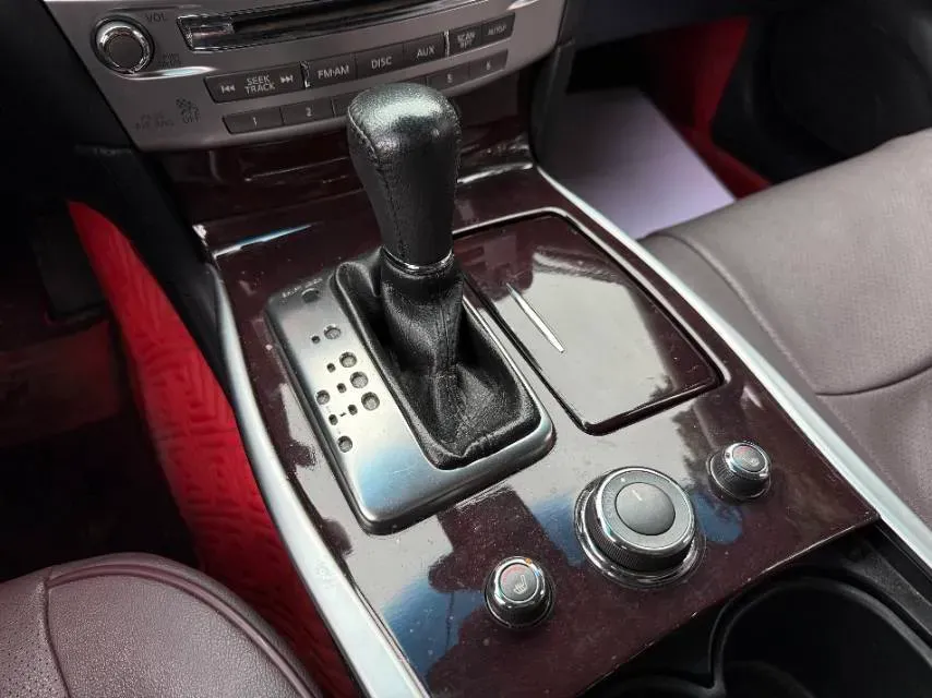 2019 Alfa Romeo Giulia 2.0T 280HP L4 8AT,autocango,china used car exporter,china ev exporter,chinese used car exporter,chinese used ev exporter