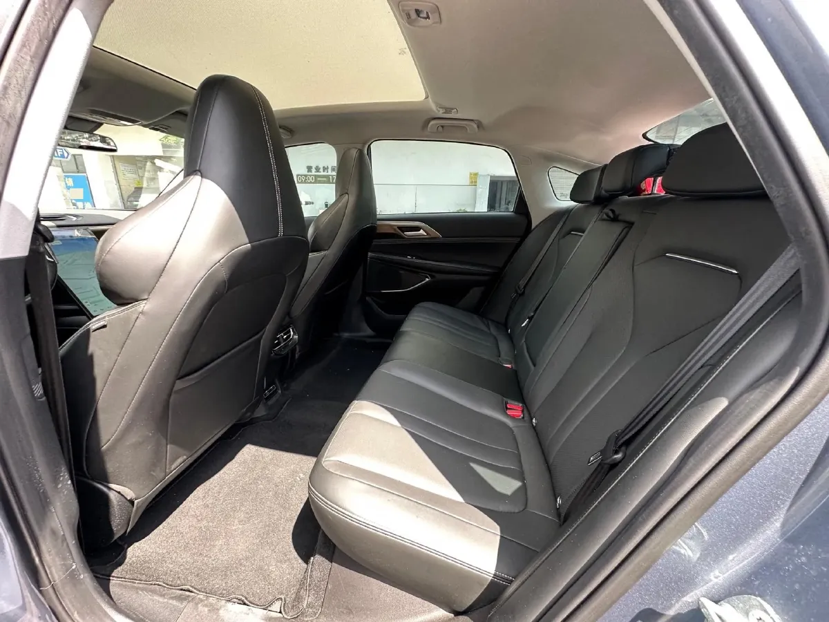 2022 Chevrolet Menlo BEV 61.1KWH,autocango,china used car exporter,china ev exporter,chinese used car exporter,chinese used ev exporter