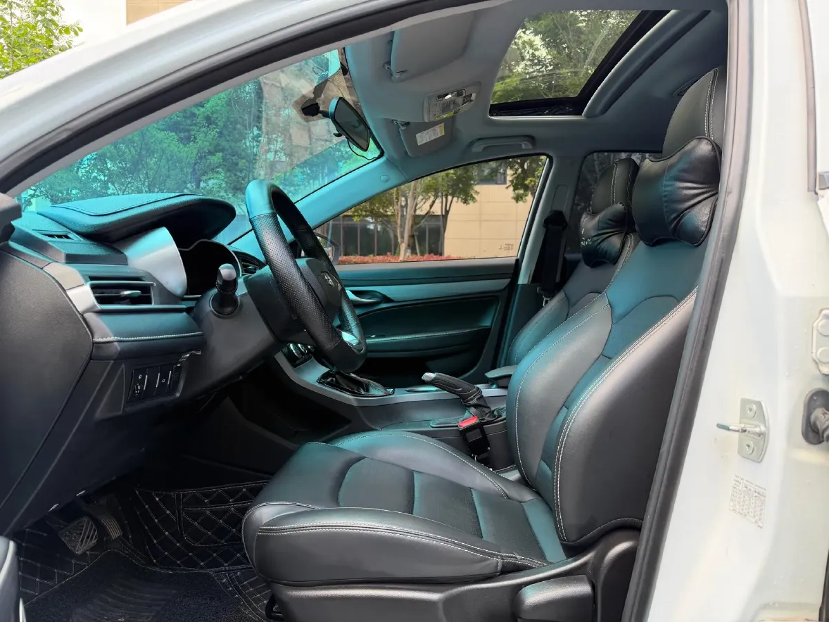 2021 Geely Emgrand 1.5L 109HP L4 CVT,autocango,china used car exporter,china ev exporter,chinese used car exporter,chinese used ev exporter