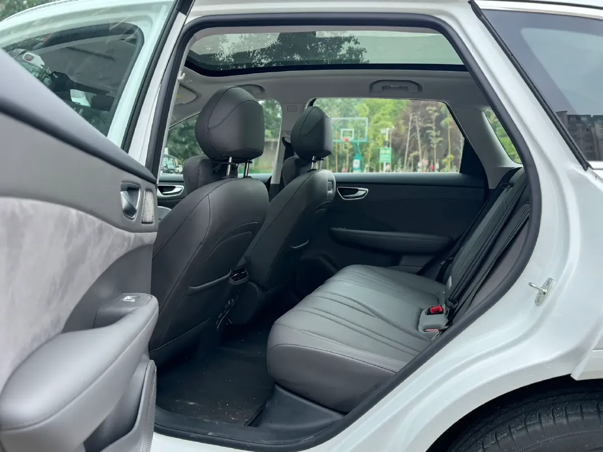 2025 HIMA Shangjie H5 BEV,autocango,china used car exporter,china ev exporter,chinese used car exporter,chinese used ev exporter