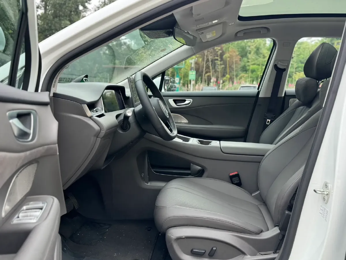 2025 HIMA Shangjie H5 BEV,autocango,china used car exporter,china ev exporter,chinese used car exporter,chinese used ev exporter