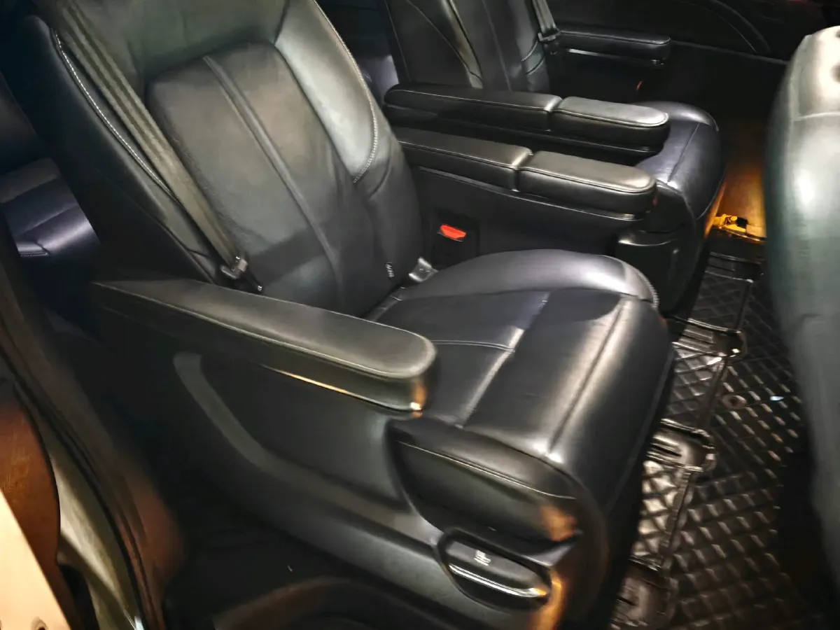 2021 GAC Trumpchi M8 2.0T 252HP L4 8AT,autocango,china used car exporter,china ev exporter,chinese used car exporter,chinese used ev exporter