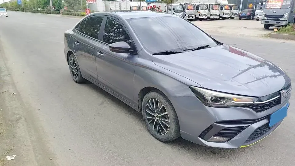 2020 Roewe i5 1.5L 120HP L4 CVT,autocango,china used car exporter,china ev exporter,chinese used car exporter,chinese used ev exporter