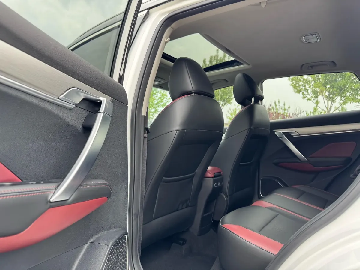 2021 Geely Coolray 1.4T 141HP L4 6DCT,autocango,china used car exporter,china ev exporter,chinese used car exporter,chinese used ev exporter