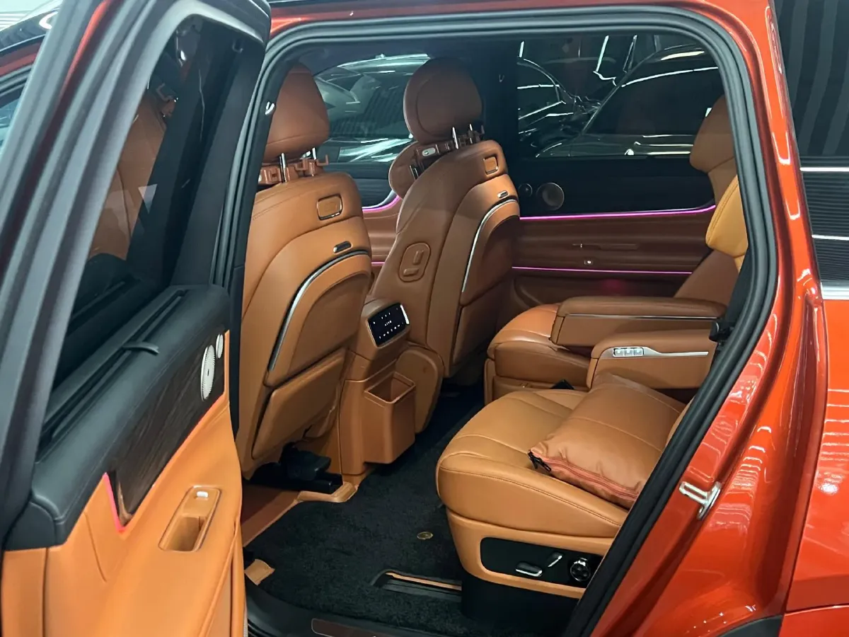 2024 AITO AITO M9 1.5T 152HP L4 REEV 42KWH,autocango,china used car exporter,china ev exporter,chinese used car exporter,chinese used ev exporter