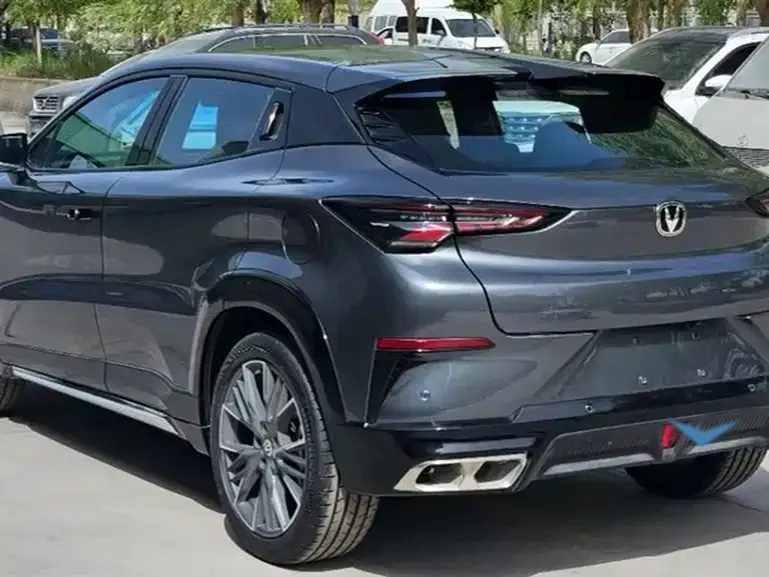 2023 ChangAn UNI-T 1.5T 188HP L4 7DCT,autocango,china used car exporter,china ev exporter,chinese used car exporter,chinese used ev exporter