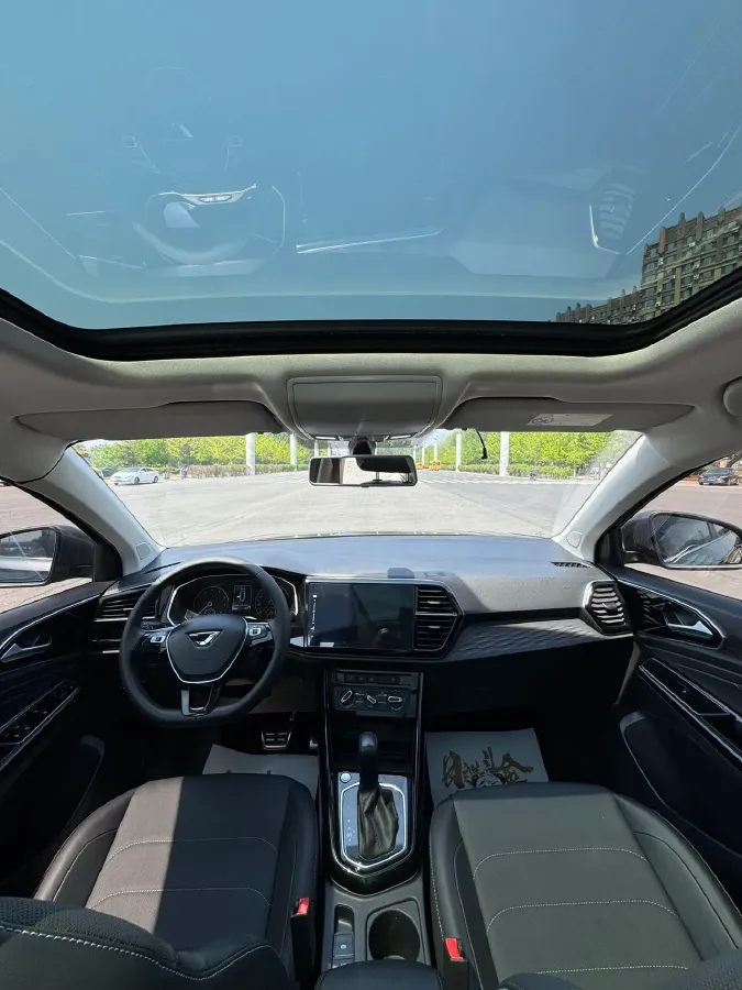 2021 Jetta VS7 1.4T 150HP L4 6AT,autocango,china used car exporter,china ev exporter,chinese used car exporter,chinese used ev exporter