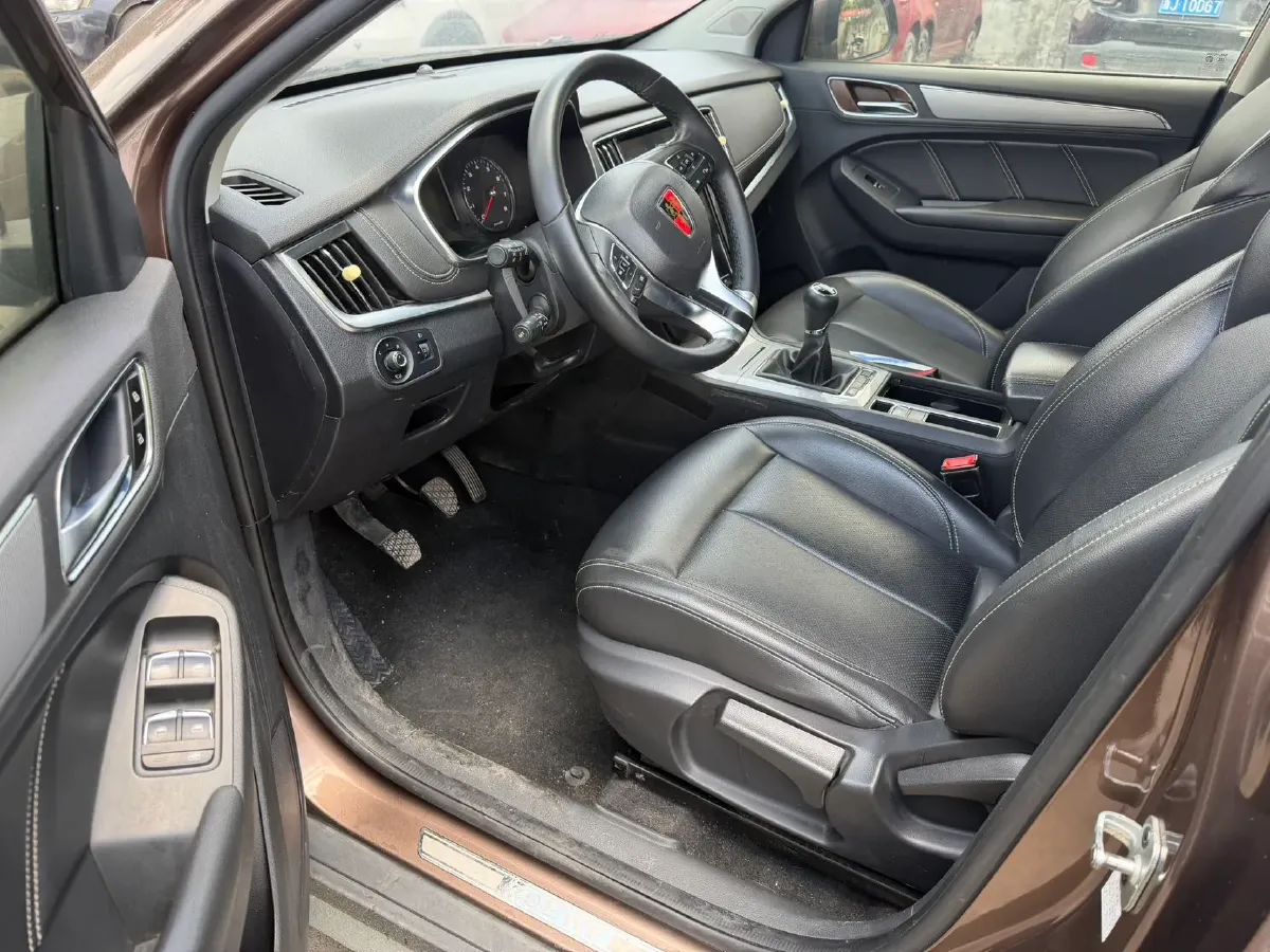 2018 Roewe RX5 1.5T 169HP L4 6MT,autocango,china used car exporter,china ev exporter,chinese used car exporter,chinese used ev exporter