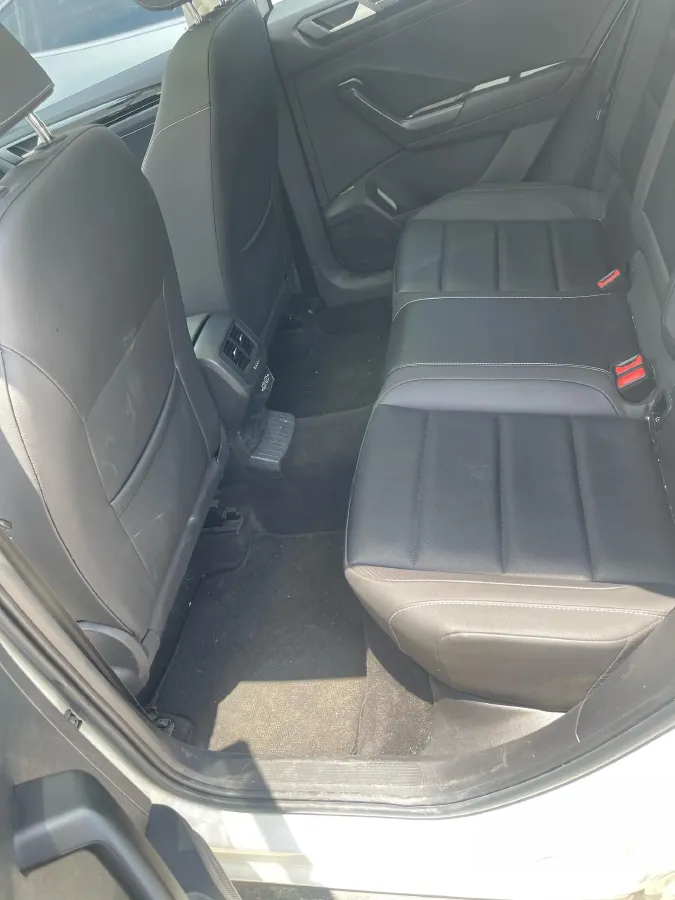 2022 Volkswagen T-Roc 1.4T 150HP L4 7DCT,autocango,china used car exporter,china ev exporter,chinese used car exporter,chinese used ev exporter