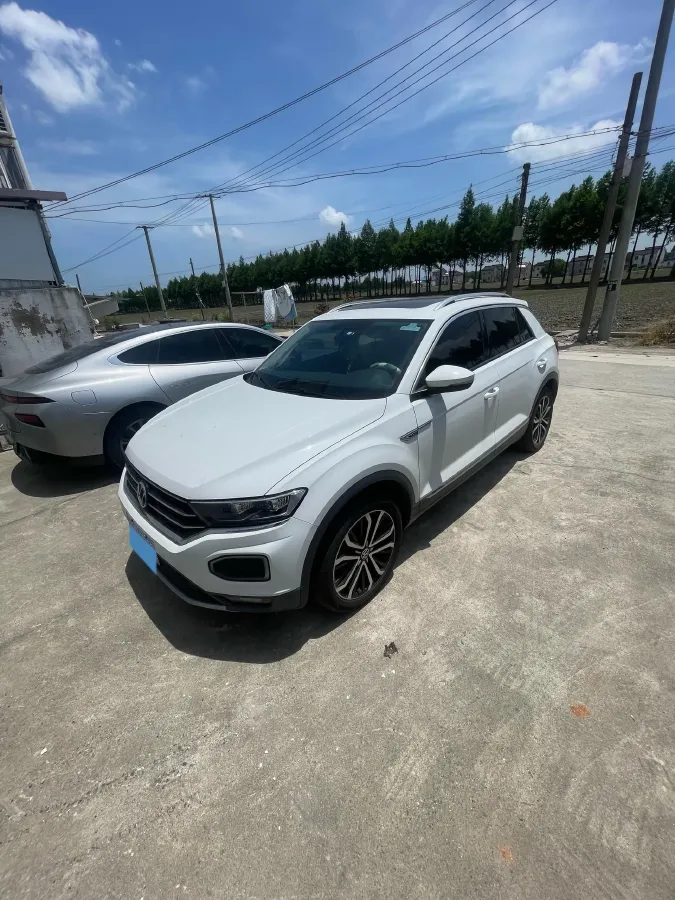 2022 Volkswagen T-Roc 1.4T 150HP L4 7DCT,autocango,china used car exporter,china ev exporter,chinese used car exporter,chinese used ev exporter