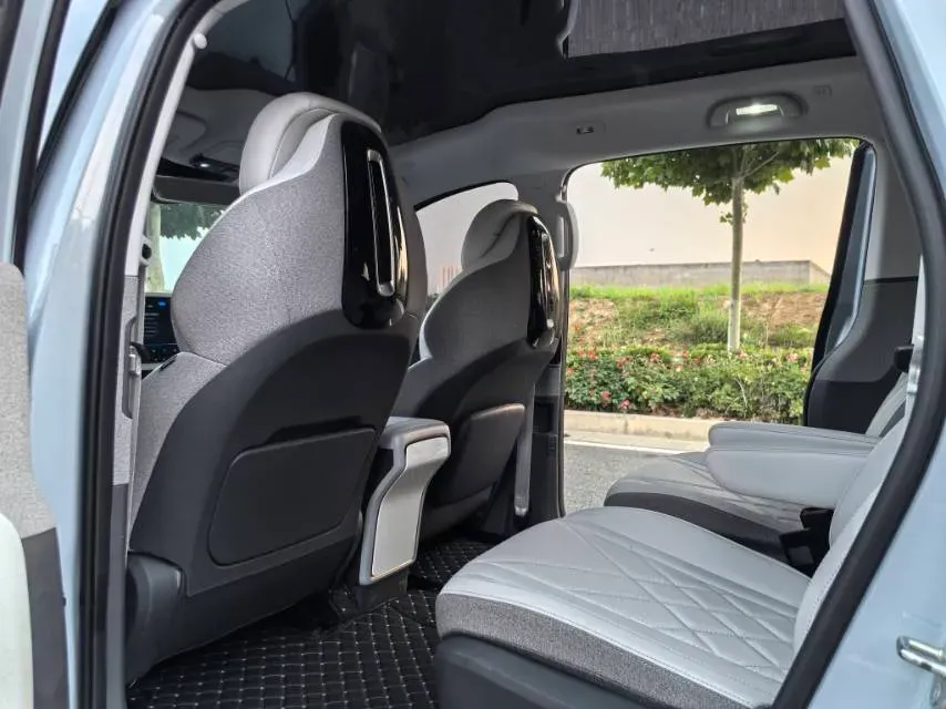 2023 JAC T8 2.0T 170HP L4 8AT,autocango,china used car exporter,china ev exporter,chinese used car exporter,chinese used ev exporter