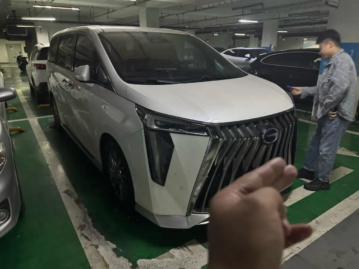 2023 GAC Trumpchi M8 2.0T 190HP L4 E-CVT Hybrid,autocango,china used car exporter,china ev exporter,chinese used car exporter,chinese used ev exporter