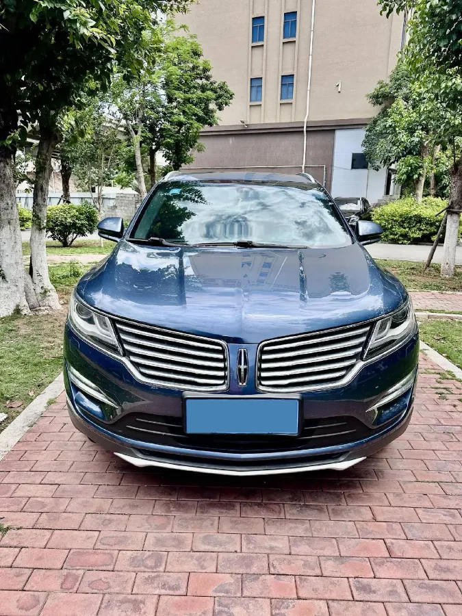 2018 Lincoln MKC 2.0T 203HP L4 6AT,autocango,china used car exporter,china ev exporter,chinese used car exporter,chinese used ev exporter