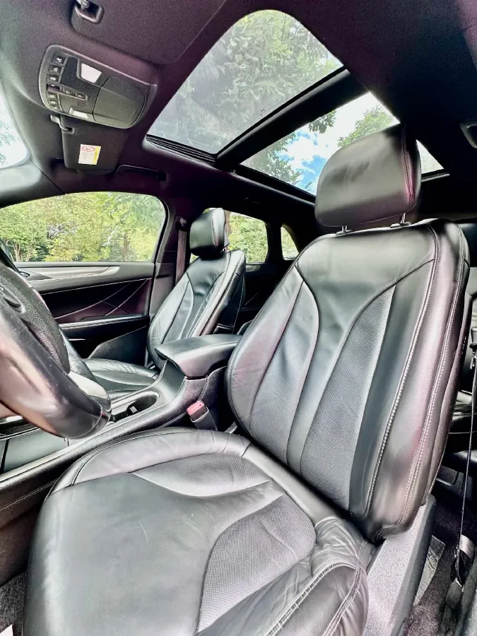 2018 Lincoln MKC 2.0T 203HP L4 6AT,autocango,china used car exporter,china ev exporter,chinese used car exporter,chinese used ev exporter