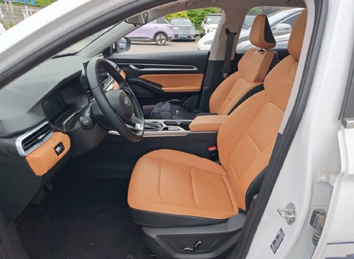 2025 Geely Emgrand 1.5L 127HP L4 CVT,autocango,china used car exporter,china ev exporter,chinese used car exporter,chinese used ev exporter
