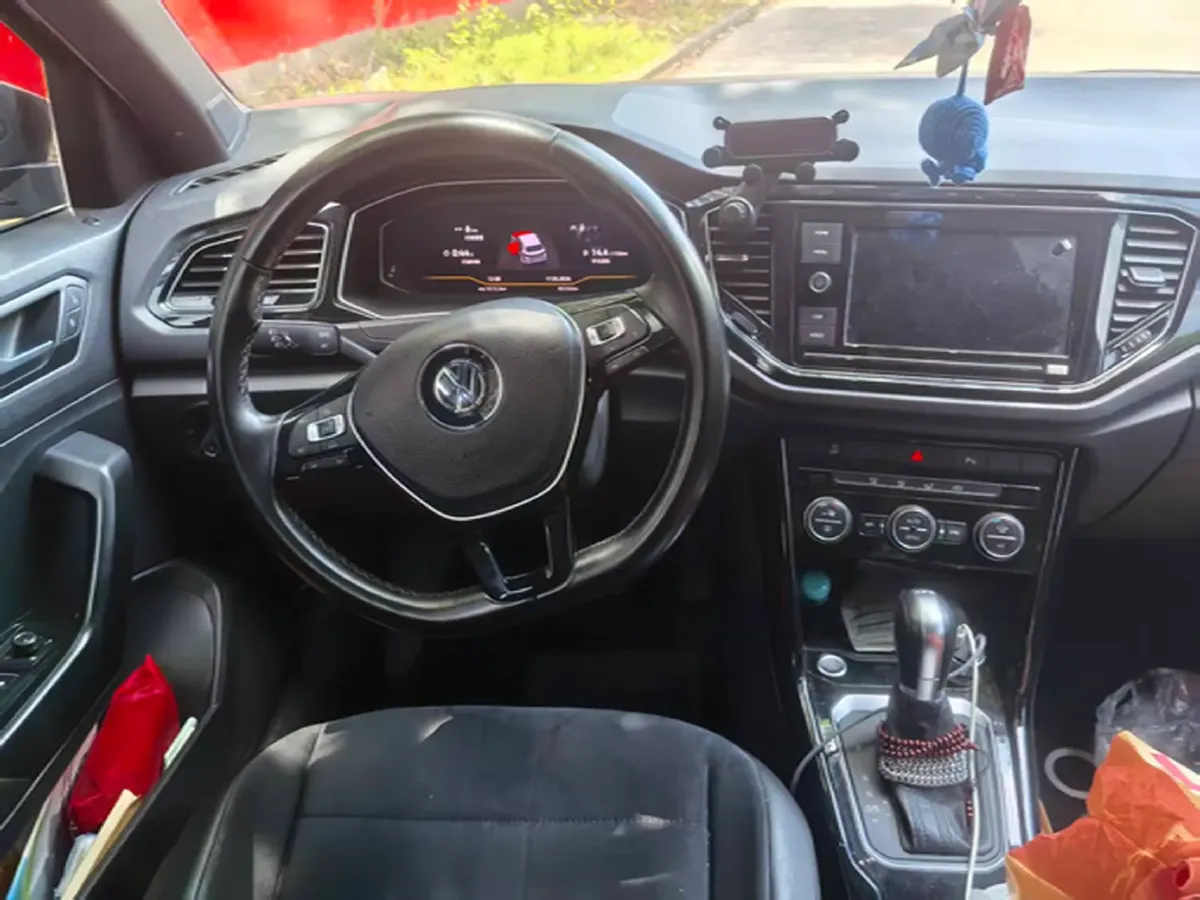 2019 Volkswagen T-Roc 1.4T 150HP L4 7DCT,autocango,china used car exporter,china ev exporter,chinese used car exporter,chinese used ev exporter