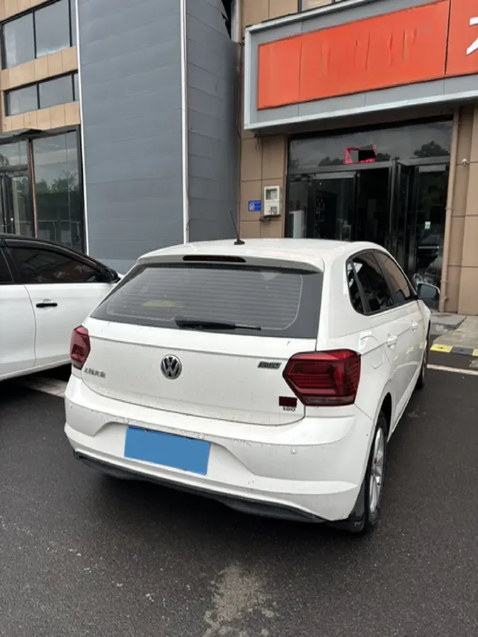 2019 Volkswagen Polo 1.5L 113HP L4 5MT,autocango,china used car exporter,china ev exporter,chinese used car exporter,chinese used ev exporter