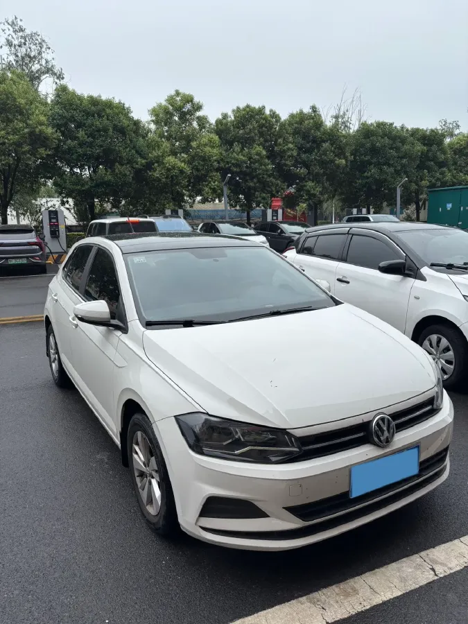 2019 Volkswagen Polo 1.5L 113HP L4 5MT,autocango,china used car exporter,china ev exporter,chinese used car exporter,chinese used ev exporter