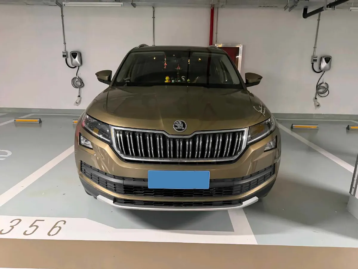 2018 Skoda Kodiak 2.0T 186HP L4 7DCT,autocango,china used car exporter,china ev exporter,chinese used car exporter,chinese used ev exporter