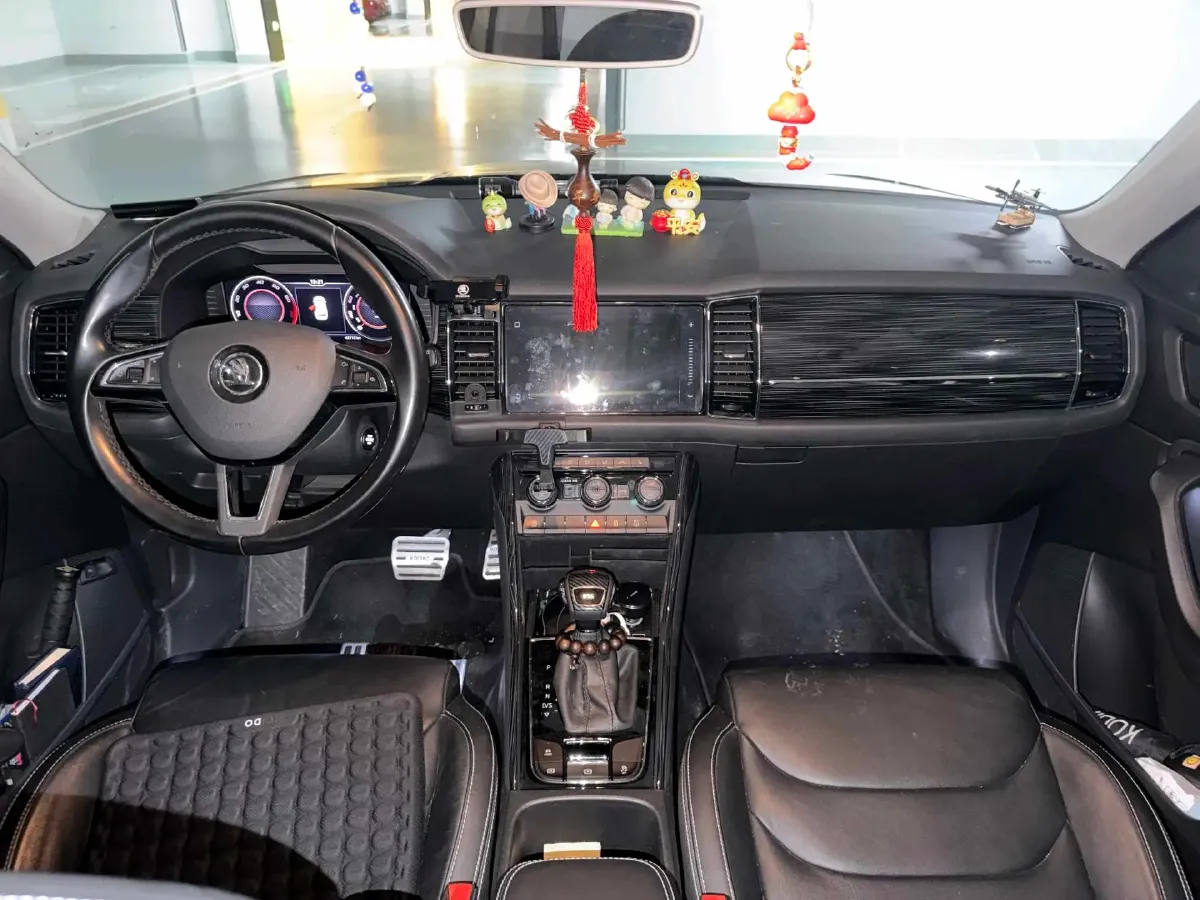 2018 Skoda Kodiak 2.0T 186HP L4 7DCT,autocango,china used car exporter,china ev exporter,chinese used car exporter,chinese used ev exporter